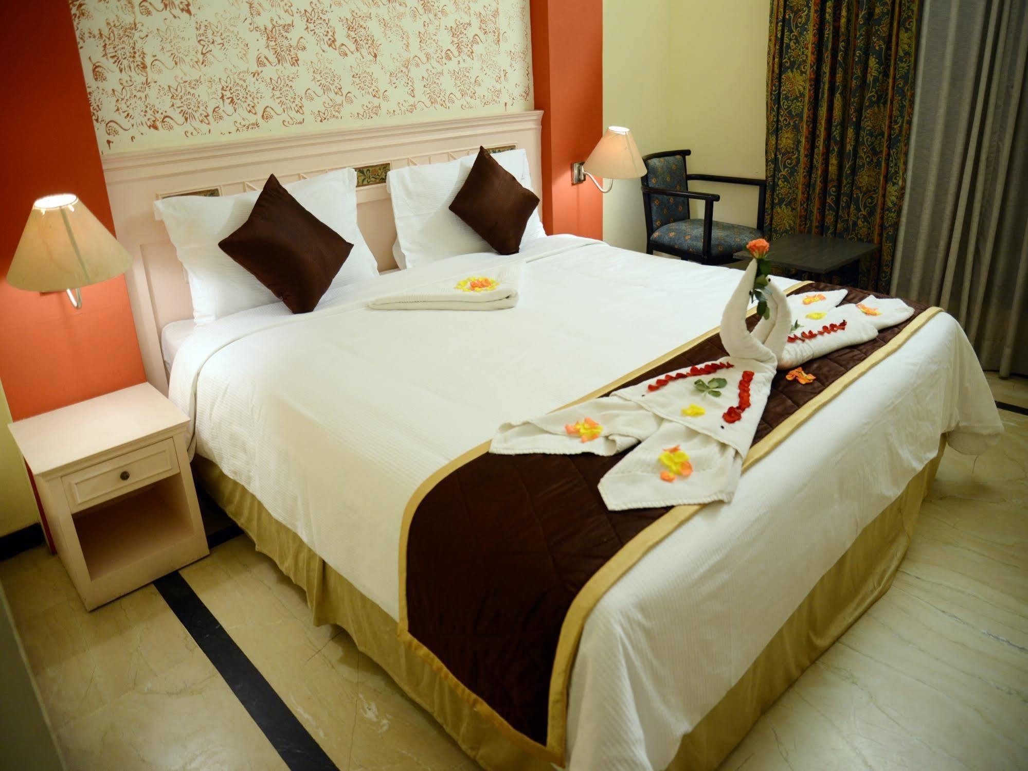 Glm Meridian Chennai Ngoại thất bức ảnh